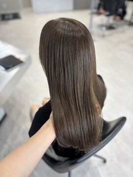 ルクス(Luxs) 赤み消しオリーブカラー