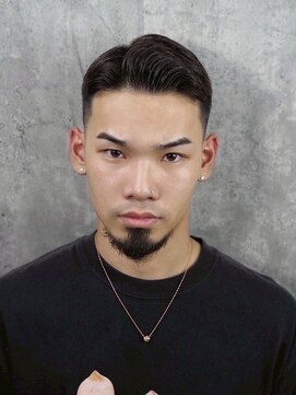 ヒロギンザ 六本木店(HIRO GINZA) 男らしさ全開 テーパースキンフェード