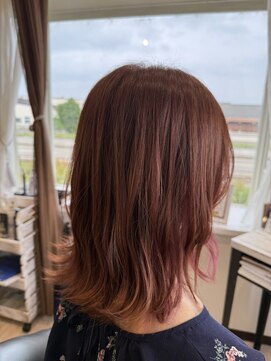 コア フィール ア デイ(COIFFURE A DAY) 新規お得クーポンあり【見附　今町】M3Dピンク外ハネヘア