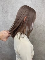 サンクプロジェクト(cinq PROJECT)&nbsp;明るめホワイトミルクティーベージュ韓国ミディアムレイヤー原宿