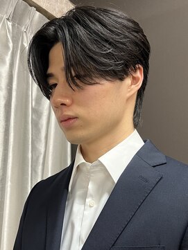 ミヤビ(MIYAVI) ニュアンスパーマ 毛流れセンターパート