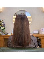 リタ(lita)&nbsp;乾かすだけで艶まとまり♪大人の髪質改善ストレート