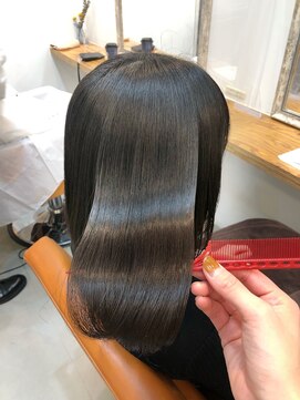 ネイヴィル(navile) 髪質改善ストレート×グレージュカラー