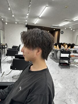 ブリーチ 金沢店(BLEACHi) 縦落ちツイスパ×マッシュウルフ
