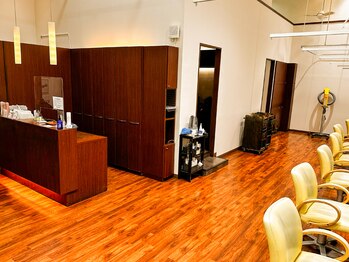美容室ヒラトヤ 都南店の写真/[ショッピングセンターさんさ内]長年地元に愛されている地域密着サロン♪長く通えるサロンをお探しの方に◎