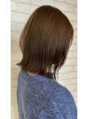 10代20代外ハネ切りっぱなしボブオリーブベージュ