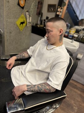 フェードアンドライン 茅ヶ崎店(FADE&LINE) BuZZ fade