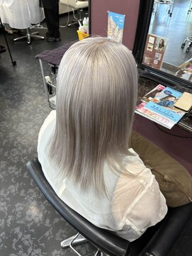 アイズ 渋沢(AIZU) ホワイトカラー