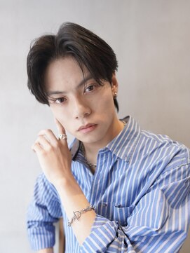 ニコ トウキョウ ヨコハマ(nico) センターパートニュアンスパーマフェザーショート