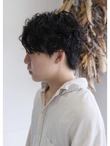 ネクストフォーヘアー(NEXT for hair)&nbsp;センターパート　シャドウパーマ　20代　清潔感