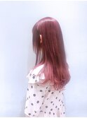 ベリーピンクでガーリーヘア