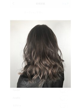 アクタノイド エット 香呂駅前店(actanoid etto) グレージュグラデーション