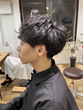 ネイビー(NAVY) チェスターマッシュ　スパイラルパーマ　メンズヘア