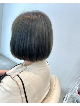 カッツ 笠岡店(CUT S) マットシルバー×ボブ