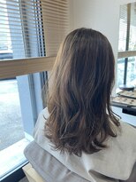 スイ(SUI)&nbsp;外ハネ柔らかクールベージュ