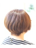 ショートボブ