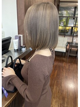 ダアッカ(da acca) ミルクグレー