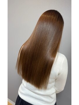 スリーク バイ ロイ 円町本店(sleek by roy) ツヤツヤで柔らかく。髪質改善トリートメント。