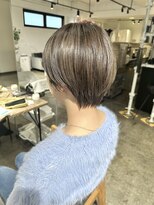 ニュート(Neut )&nbsp;ショートヘアショートスタイルアッシュベージュカラー