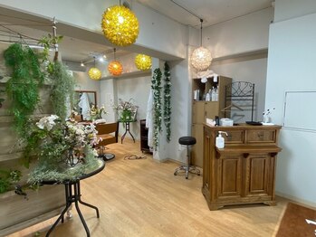 キミサロン(KIMI SALON)の写真/“oggiotto認定サロン”が町屋に登場！ベテランスタイリストが提供する、くつろぎ空間をお楽しみください―