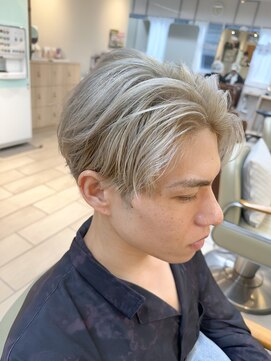 テトラ バイ ネオリーブ 横浜西口店(tetra by neolive) 横浜★ケアブリーチでのハイトーンメンズパーマ
