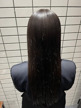 ビリジアン(VIRIDIAN)の写真/世田谷駅徒歩1分!丁寧なカウンセリングと施術で髪のお悩みを解決◎毛先まで自然な艶感のストレートを実現◇