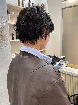 ポジ(poji) ショートヘアー　ブラウンカラー　前髪カット　顔まわり　韓国風