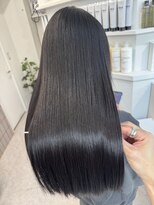 ペレ 栄 アネックス(PELE栄ANNEX) 韓国 くびれロング レイヤー ワンホンヘア 小顔前髪