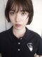 ハー(her)の写真/トレンドを意識した繊細な顔周りのカットで、さりげない変化を。簡単なスタイリングでこなれ感を演出。