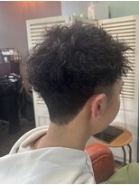 メロウ(Mellow)&nbsp;元々のクセを活かしたツイストパーマスタイル