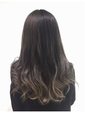 ソーホー 八日市店(SOHO) グラデーション × グレージュ