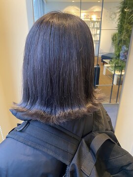 ダブル アンダーバー サロン(W_SALON) 【W_SALON 河原町】透明感抜群グレー/外ハネボブ