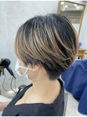 インナーカラー☆大人可愛いひし形ハンサムショートボブ前下