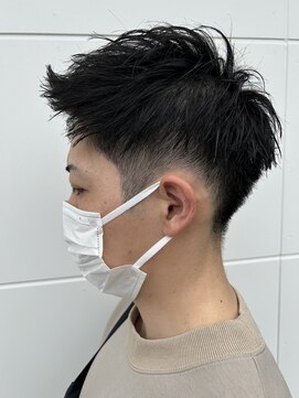 ヒュイル バイ ニアウ(Hwyl by Niau) メンズマッシュパーマメンズショートニュアンスパーマ眉毛