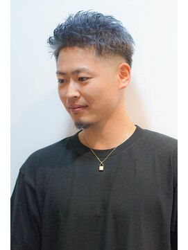 ラフ 八乙女(Rough) MEN’S HAIR/サーフカール/刈り上げセンターパート/八乙女