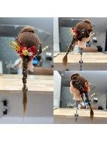 トゥージュ ベル(Toujours Belle)&nbsp;タイトなほうきアレンジヘア