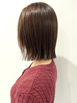 キャパ セントラル 天神 大名店(CAPA central) 切りっぱなしボブ　縮毛矯正　ストレートヘア　グレージュ