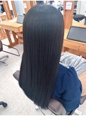 ダークブラウン ツヤ髪ロング