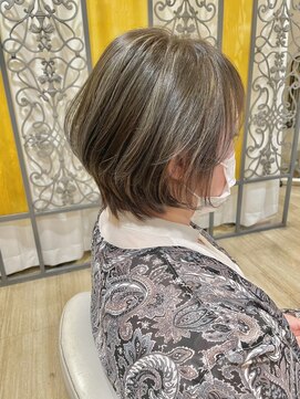 ドール 阪急高槻(DOLL) ハイライトでハイトーンショート