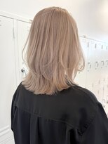 サンクマーケット 渋谷(cinq MARKET)&nbsp;渋谷ブリーチカラーレイヤーカットヘーゼルベージュ韓国ヘア