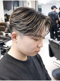 ホワイトハイライトセンターパート