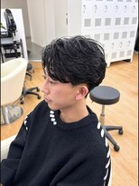 become men's hair 名駅EAST【10月3日 NEW OPEN(予定)】&nbsp;フェザーパーマ×センターパート黒髪/名古屋/名駅