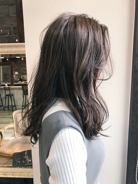 マイティ バイ エイチ(mighty by H) 【mighty】フェザーロング×センターパート