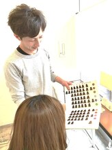 ヘアカラーカフェ 神戸六甲店 (HAIR COLOR CAFE) 福田 和生