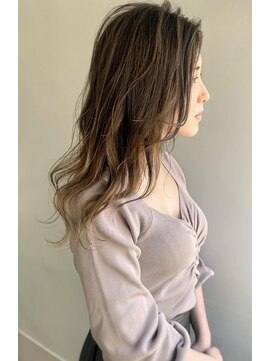 エル セルカ 高田馬場(el CERCA) 韓国風ロングヘア×透明感ベージュカラー【el CERCA高田馬場】