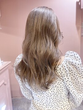 ラメール(MAISON LA MER) 《AYAKA》柔らかいグレーベージュカラー