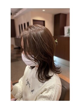 カーサインフィニテイ Hair Design caRsa INFINITY ミディアム　レイヤーカット　くびれ