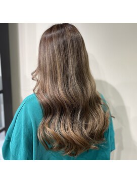 ビーヘアサロン(Beee hair salon) ハイライトカラー