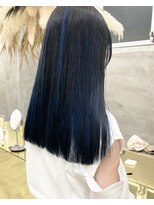 ソーコ 渋谷(SOCO)&nbsp;ハイトーンインナーカラーブルーブラックフェイスフレーミング