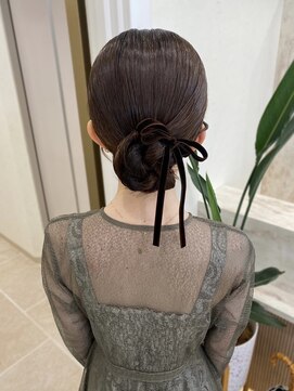 ディティカ ルーク(Dityca luk) 【秋先取り】ベロアリボン×タイトシニヨン